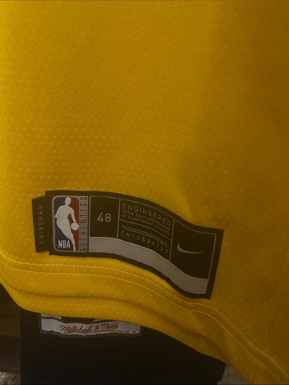 Nike Stitched Signature LeBron James Lakers Basketball Jersey - Picture 5 of 5